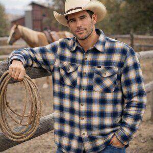 LEE mens plaid lumberjack work shirt.  Fleece shirt jacket. Outdoor. Large.  NWT